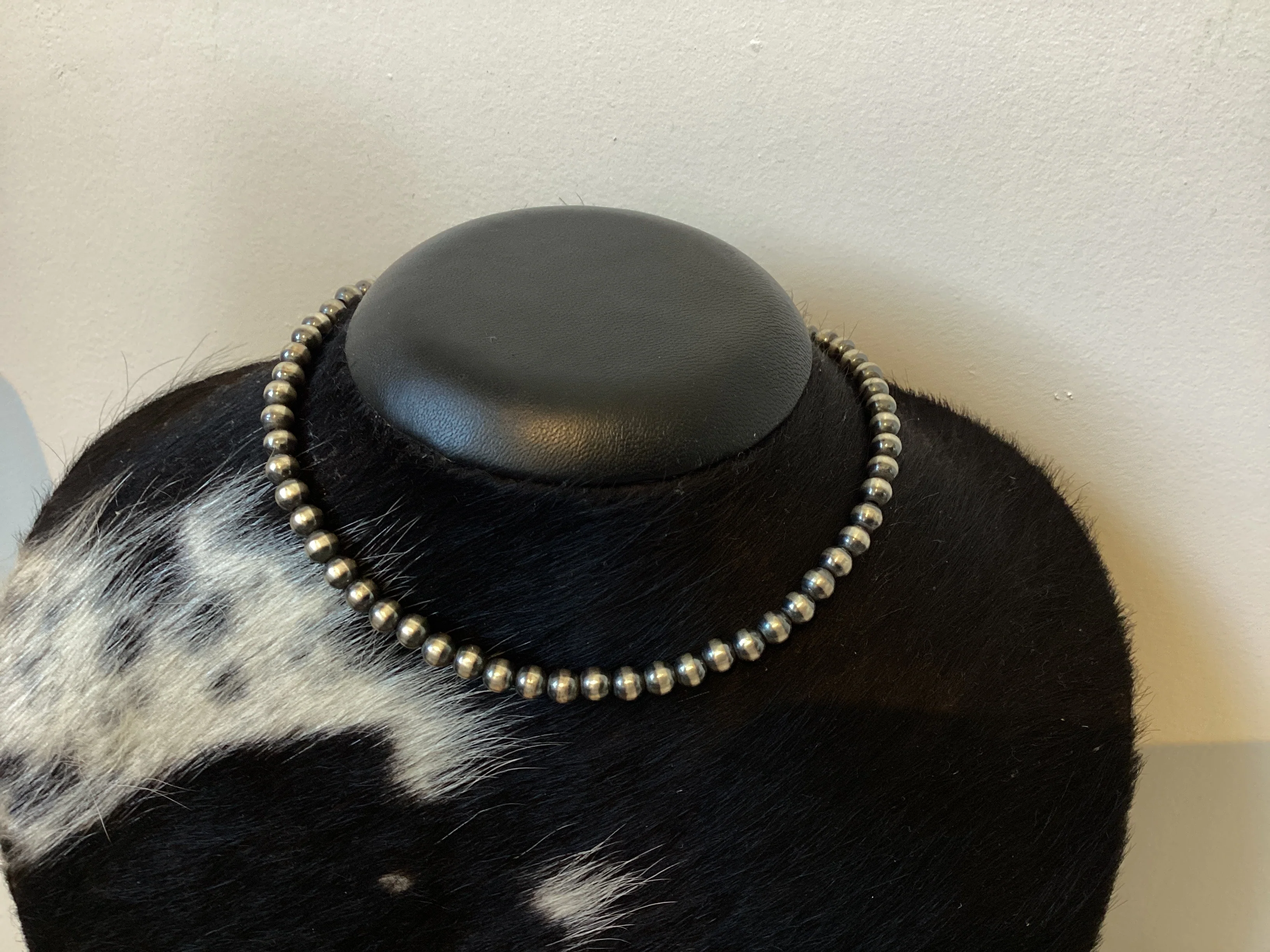 Authentic 7mm 14” Navajo Pearl Necklace - Image 2