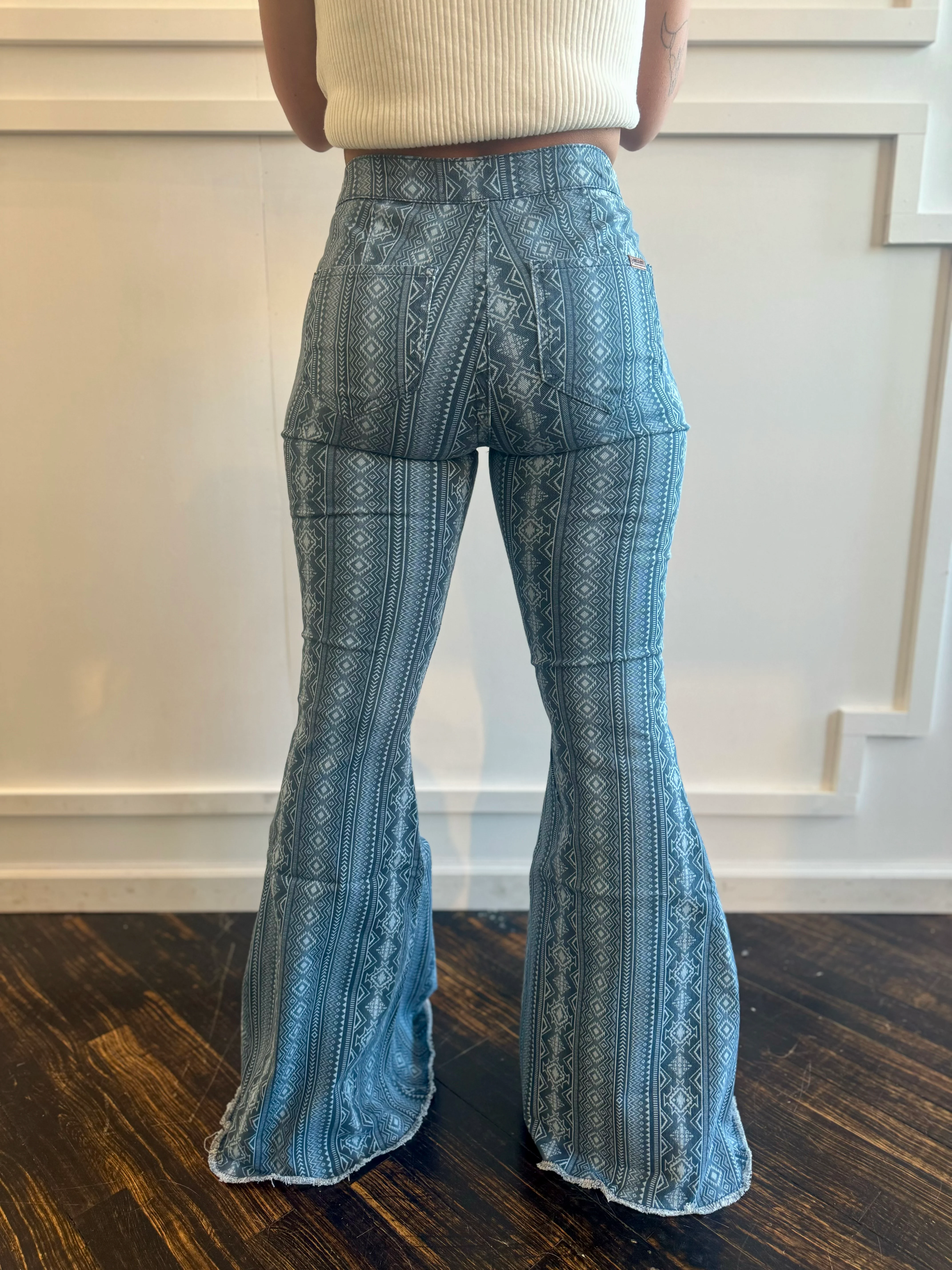 Final Sale ✨ Antique Aztec Bell Jeans - Image 3