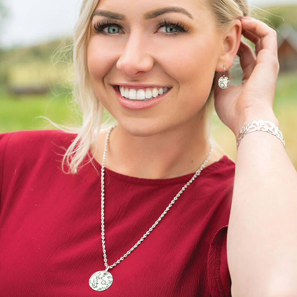 Art of the Buckle Jewelry Set - Image 2