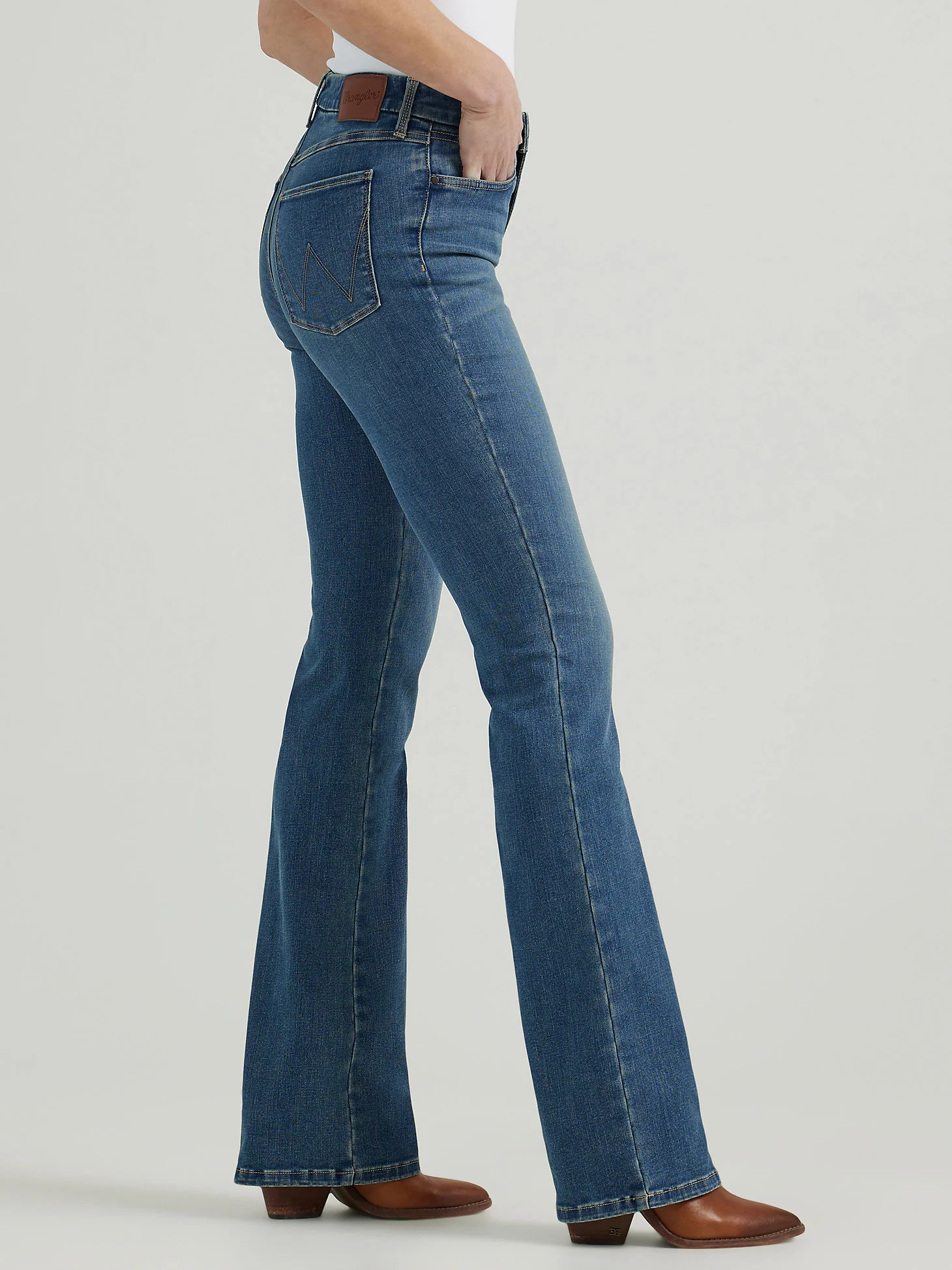Bespoke Extra Stretch Bootcut Stonewash Women's - Image 4