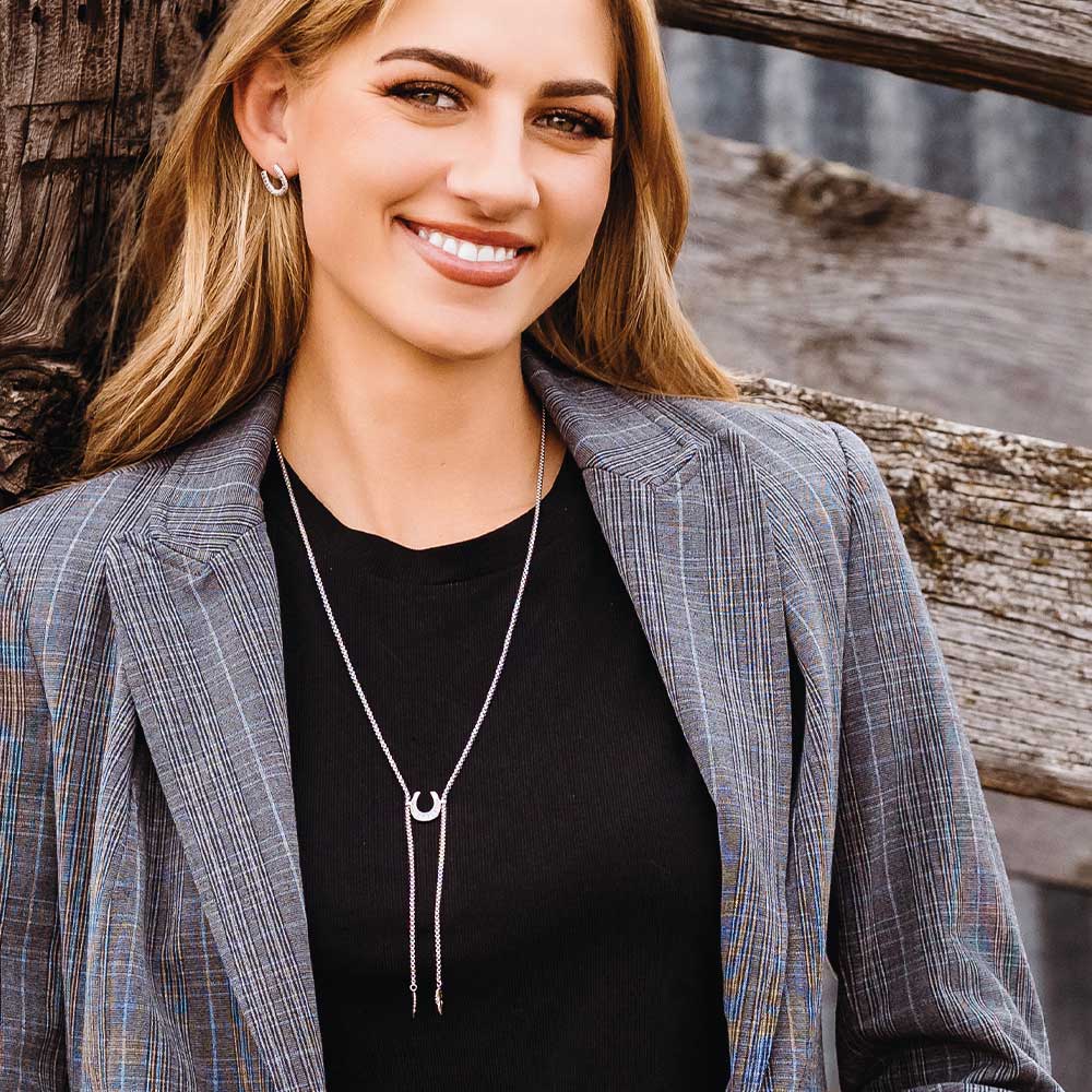 Between Luck Necklace - Image 2