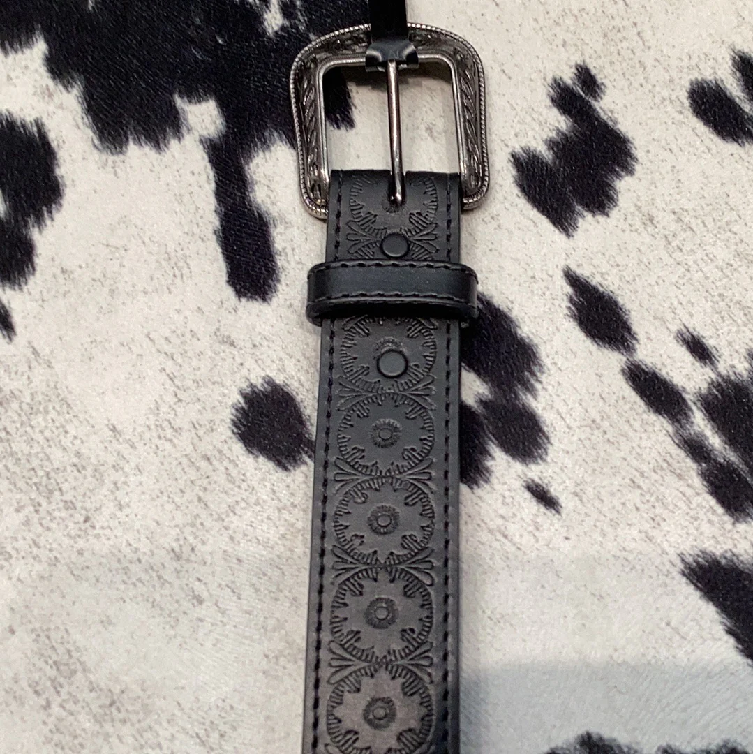 Black Tooled Women's Belt - Image 2