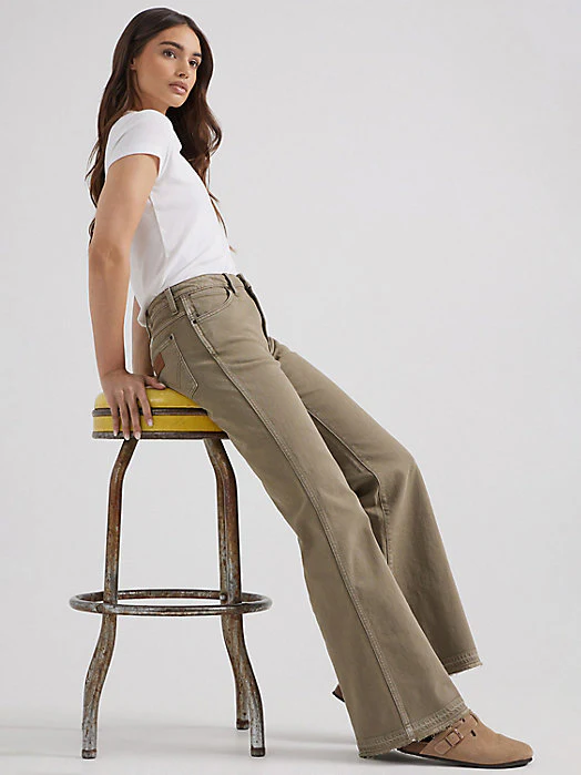 Sale ✨ Wrangler Carly Olive Fray Hem Flare Women's Jeans - Image 7
