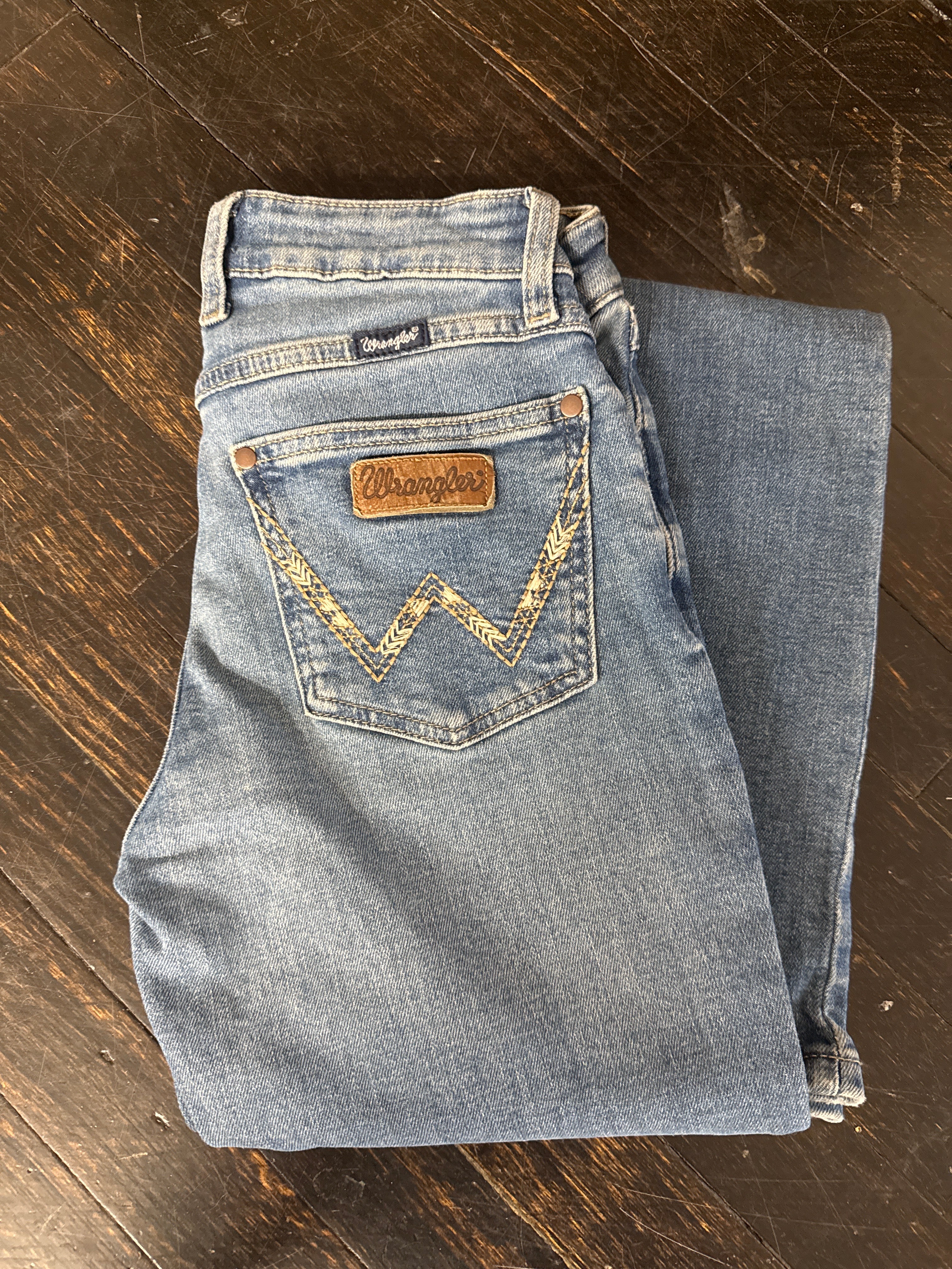 Final Sale✨Wrangler Emma Mid Rise Bootcut - Image 2