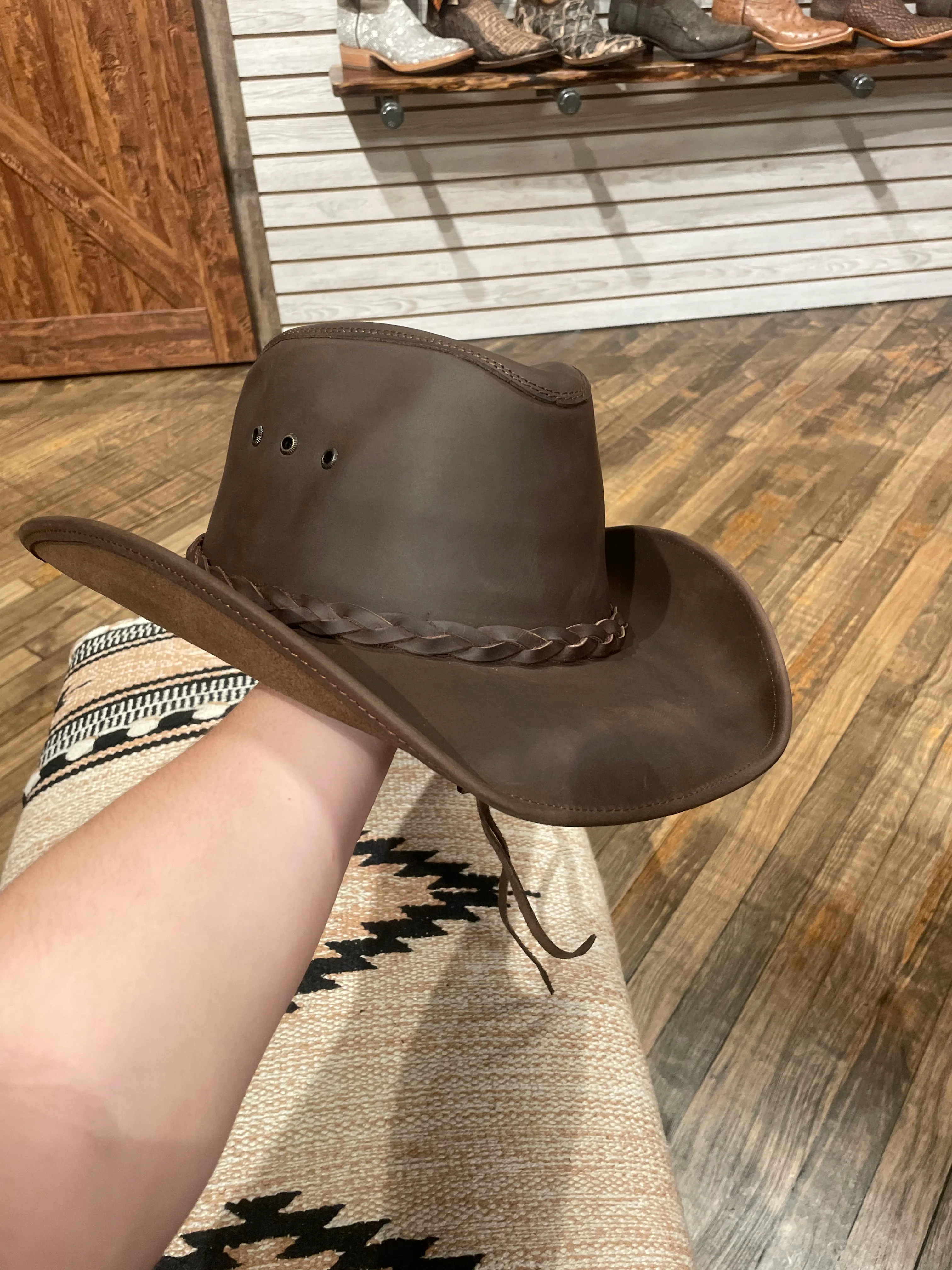 Hollywood Brown American Hat Maker - Image 2