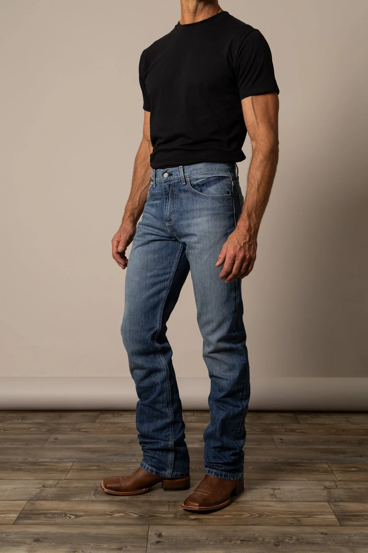 Kimes Ranch Men's James Mid Wash Jeans - Image 4