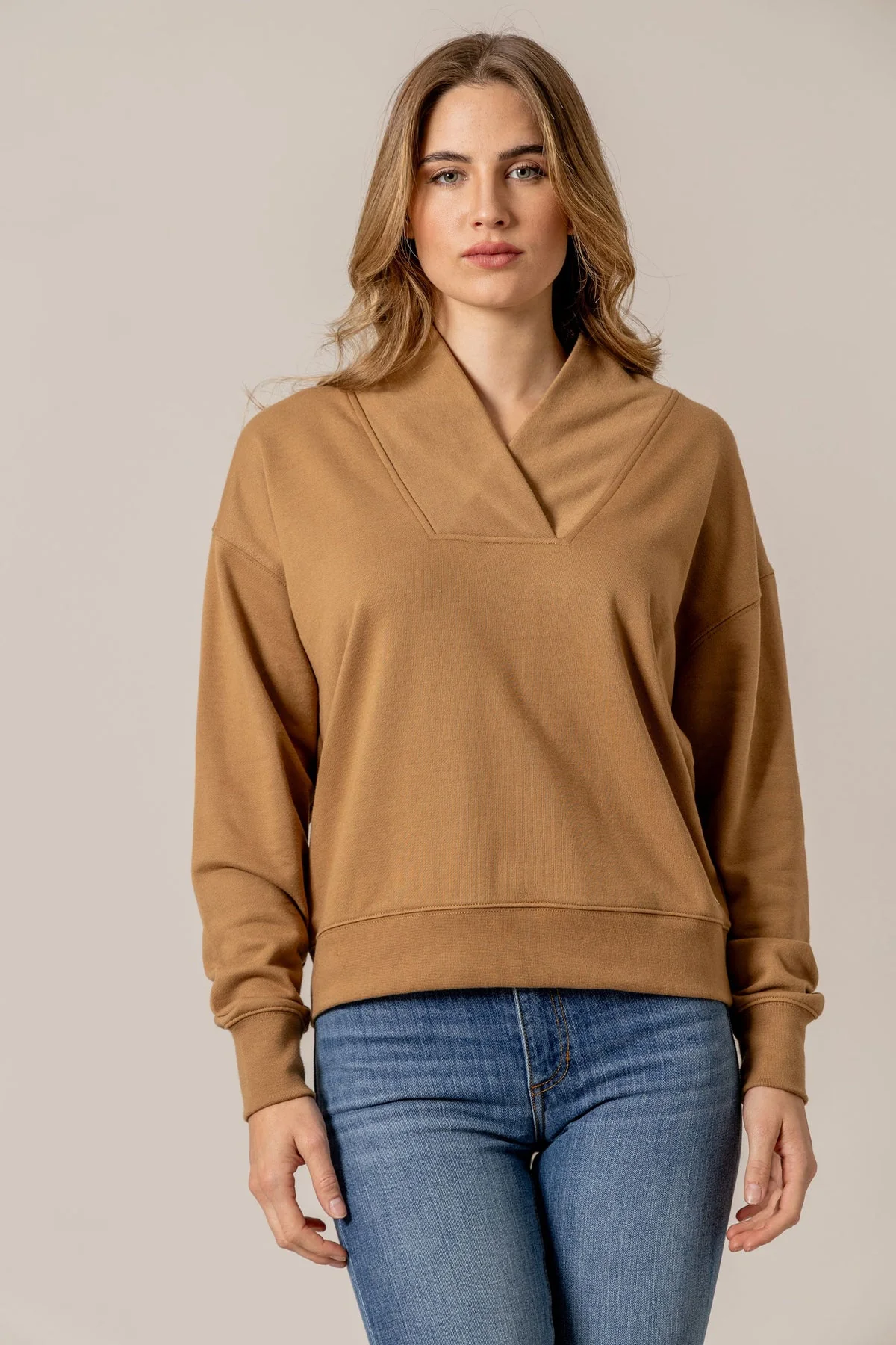 Last one✨Kimes Sandy Tan Cropped Crew - Image 5