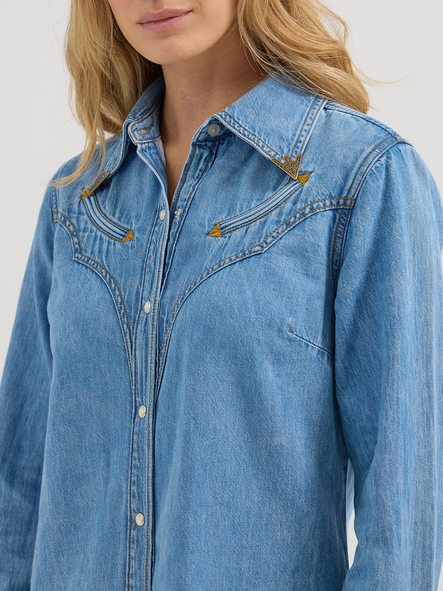 Wrangler X Lainey Wilson Western Denim Snap Up - Image 2