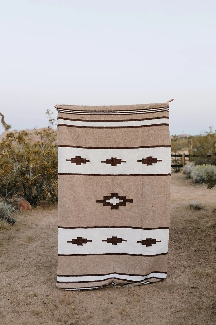 Las Cruces Handwoven Blanket - Image 3