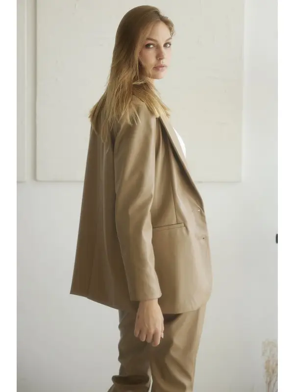 LONG SLEEVE FAUX LEATHER BLAZER - Image 2