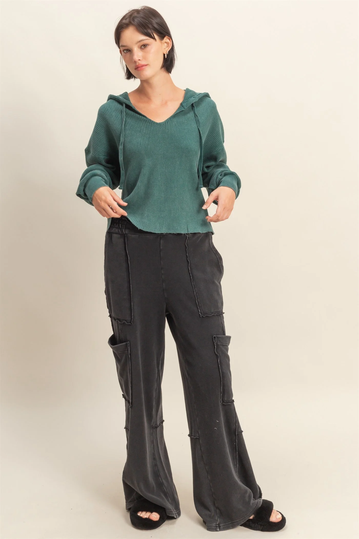 Lucy Oversized Cargo Sweatpants Black - Image 3