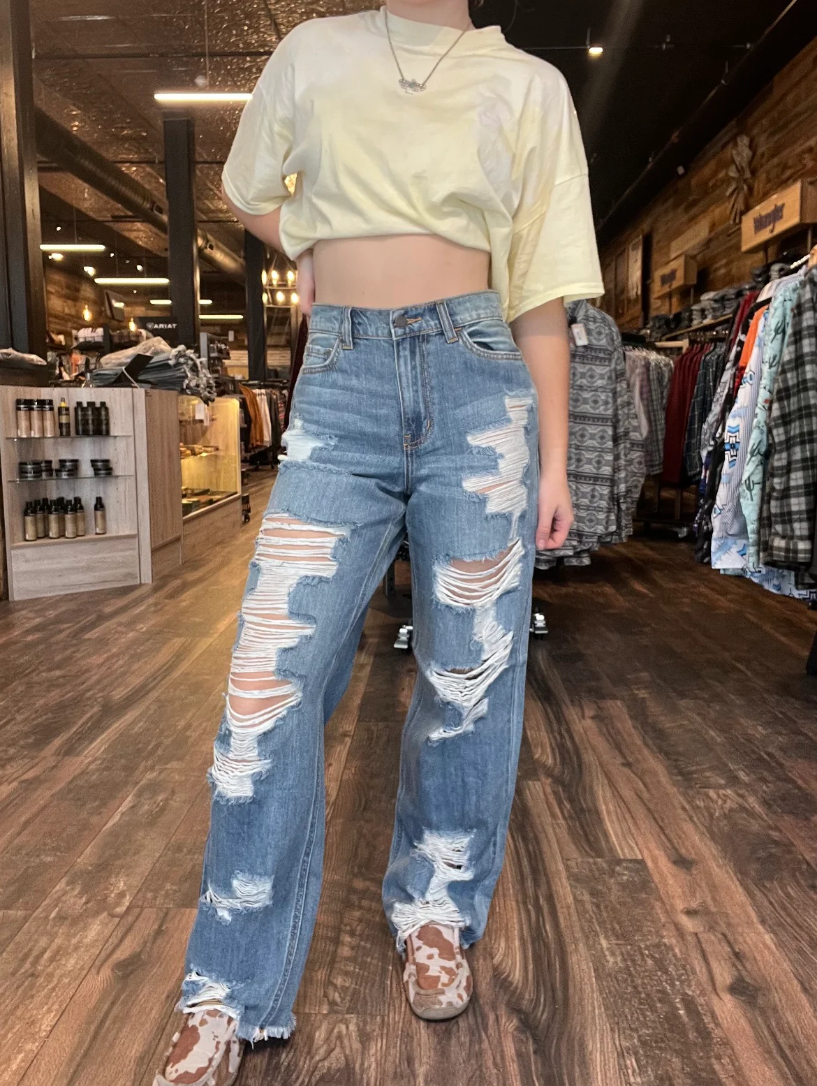 Final Sale ✨Nevada Distressed Jeans