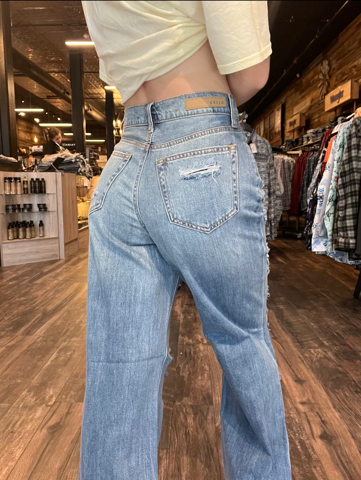 Final Sale ✨Nevada Distressed Jeans - Image 3