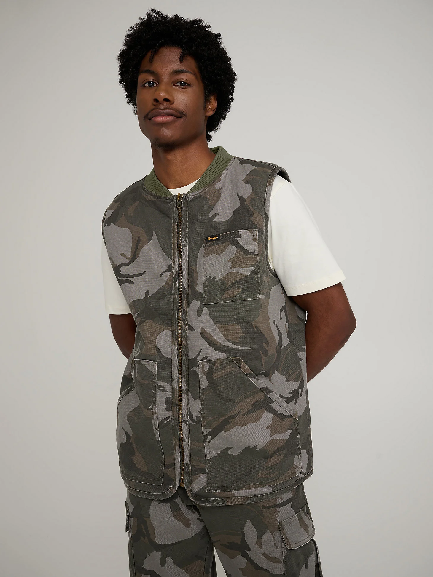 Stranger Things Mike/Lucas Camo Vest - Image 2