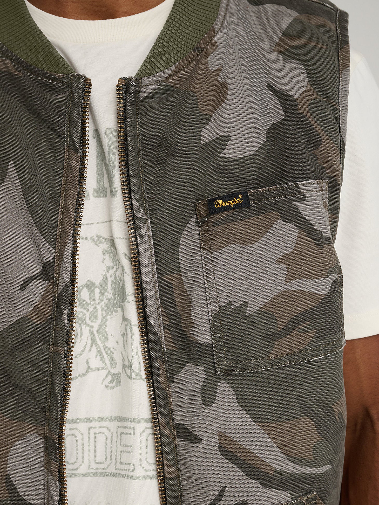 Stranger Things Mike/Lucas Camo Vest - Image 5
