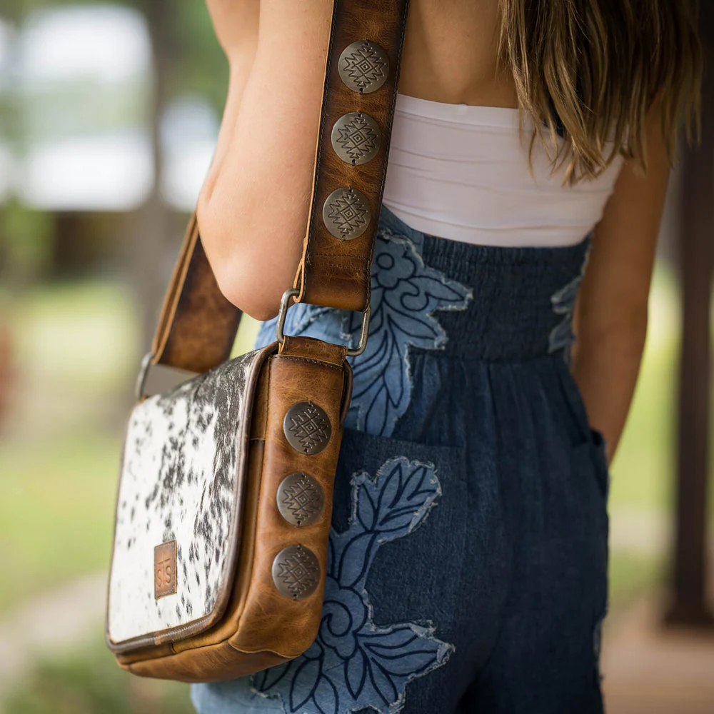 STS Vaquero Cowhide Della Crossbody - Image 4