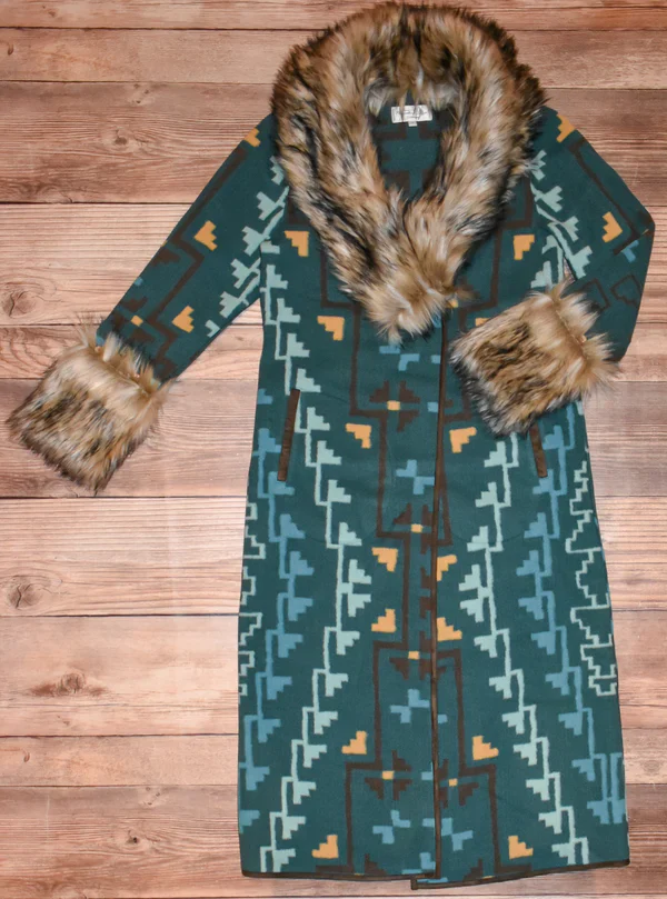Final Sale ✨Tasha Polizzi Everest Blanket Coat - Image 3