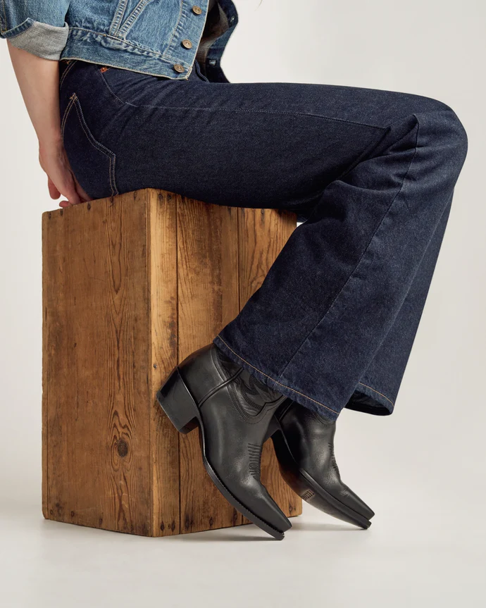 Tecovas Annie Midnight Cowhide - Image 2