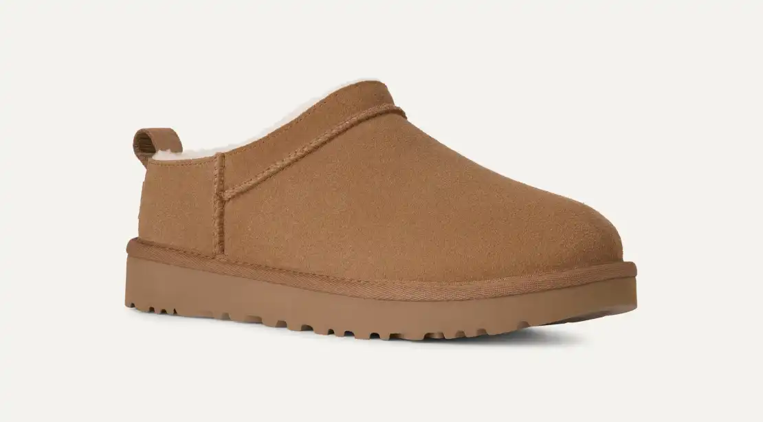 UGG™ Classic Micro Chestnut Women's - Image 2