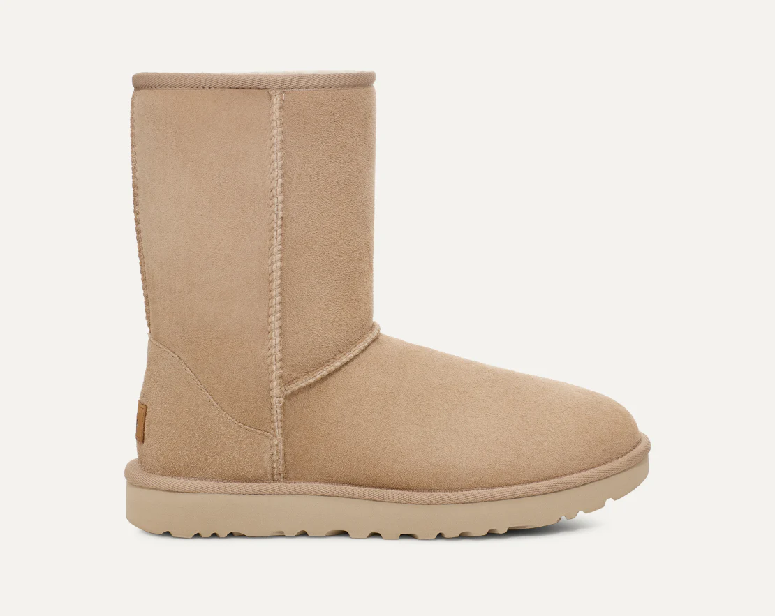 UGG™ Classic Short II Sand Women's Boots - Image 3
