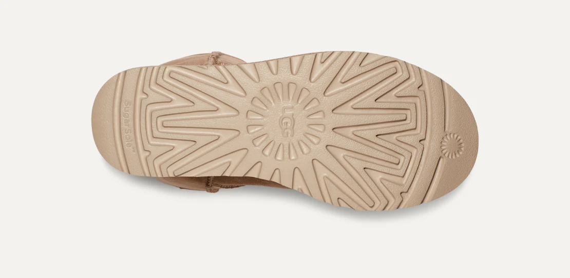 UGG™ Classic Short II Sand Women's Boots - Image 6