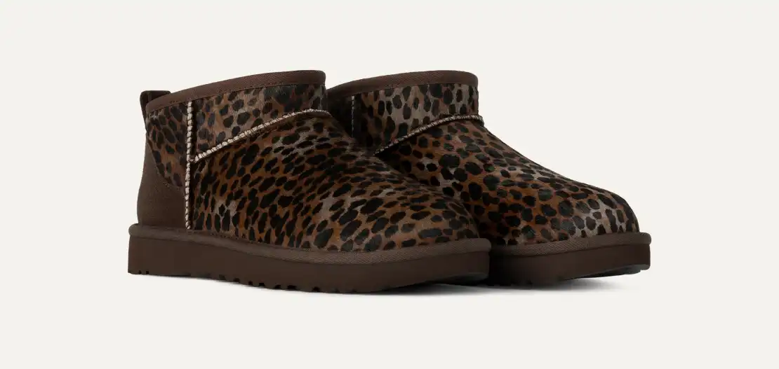 UGG™ Classic Ultra Mini Caspian - Image 2