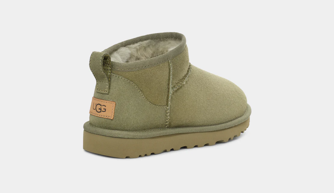 UGG™ Classic Ultra Mini Shaded Clover - Image 3