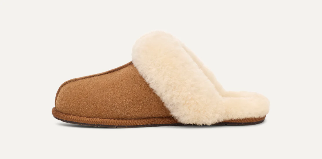 UGG™ Scuffette II Chestnut Women's House Slipper - Image 3