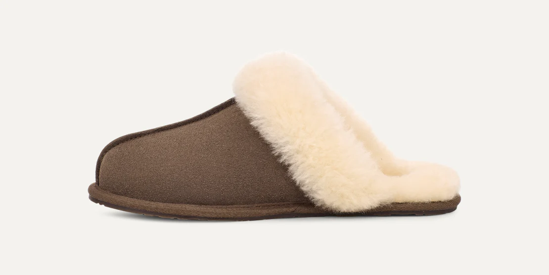 UGG™ Scuffette II Espresso Women's House Slipper - Image 3