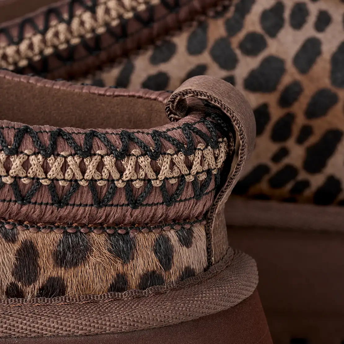 UGG™ Tazz Caspian Women's - Image 4