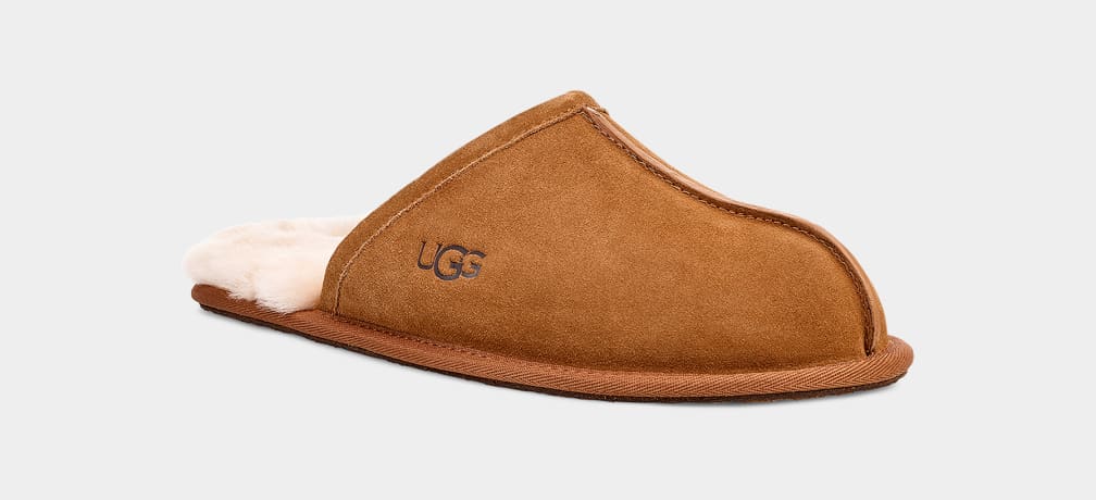 UGG™ Scuff Slip-On Chestnut - Image 2