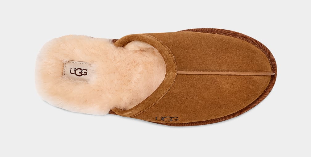 UGG™ Scuff Slip-On Chestnut - Image 4