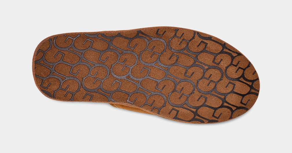 UGG™ Scuff Slip-On Chestnut - Image 5
