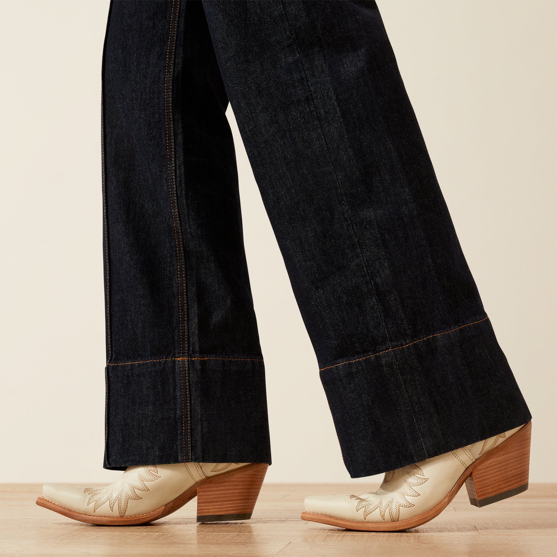 Ariat Ultra High Rise Tomboy Western Utility Wide Leg Jean - Image 7