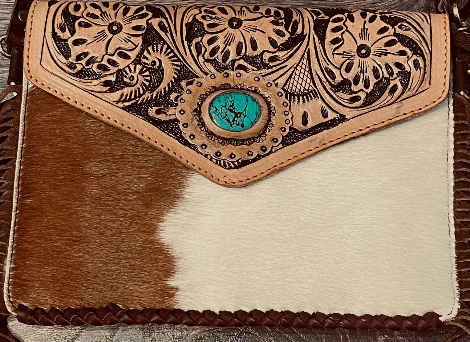 Women's Cowhide Western Floral Tooled Leather Shoulder Purse Handbag - Image 4