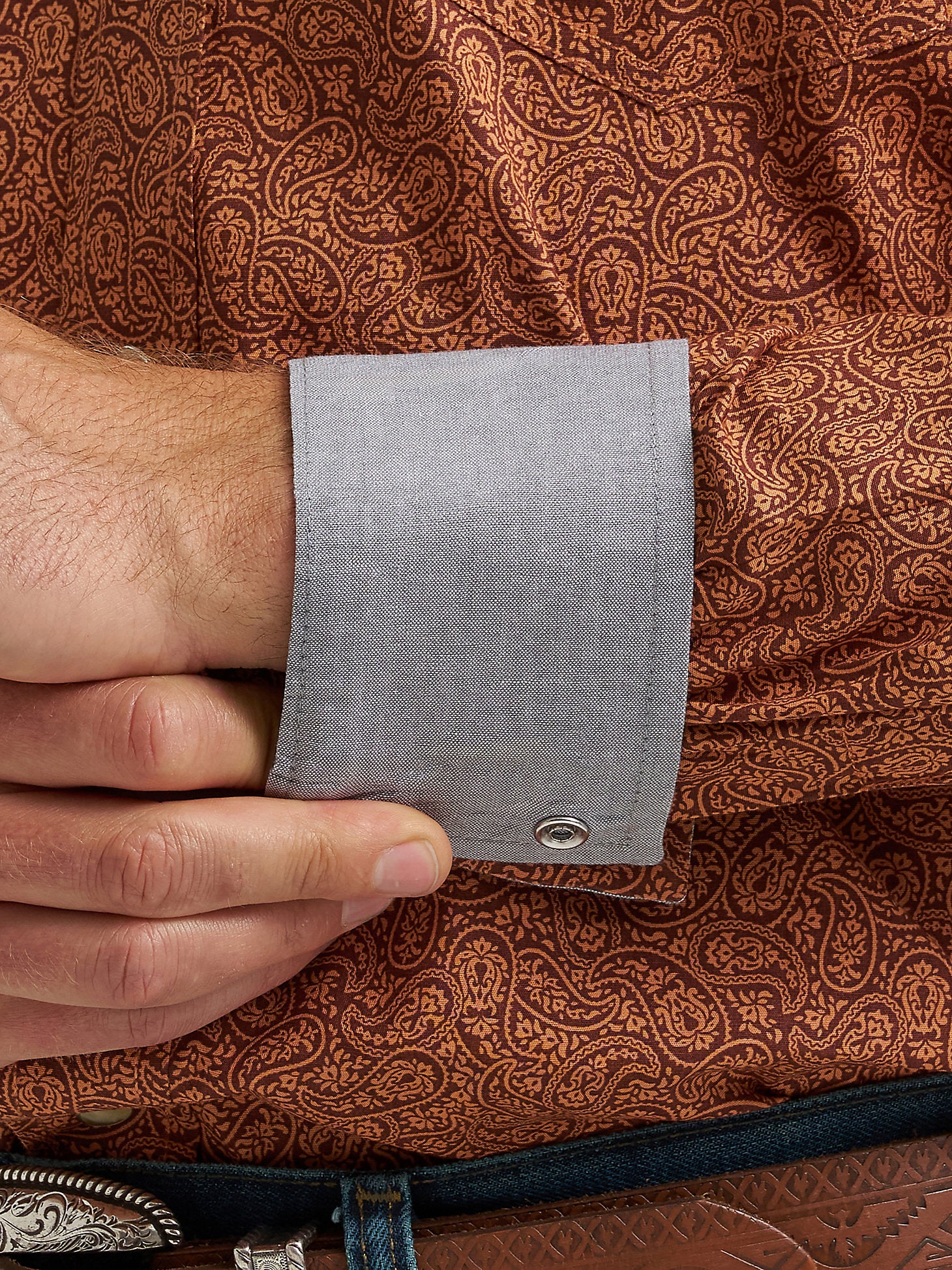 Wrangler 20x Paisley Brown Men's Snap Up - Image 4