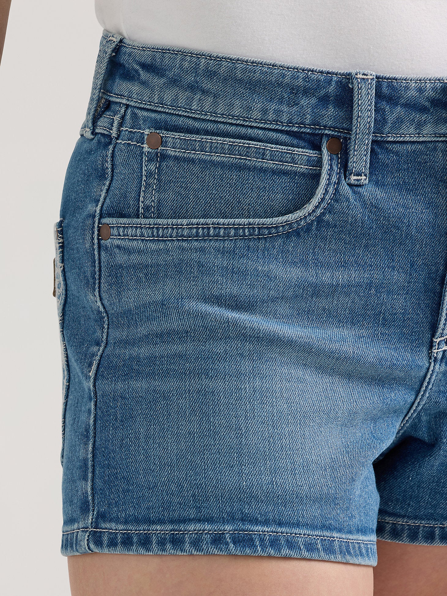 Wrangler Ainsley  Stitches Shorts - Image 4