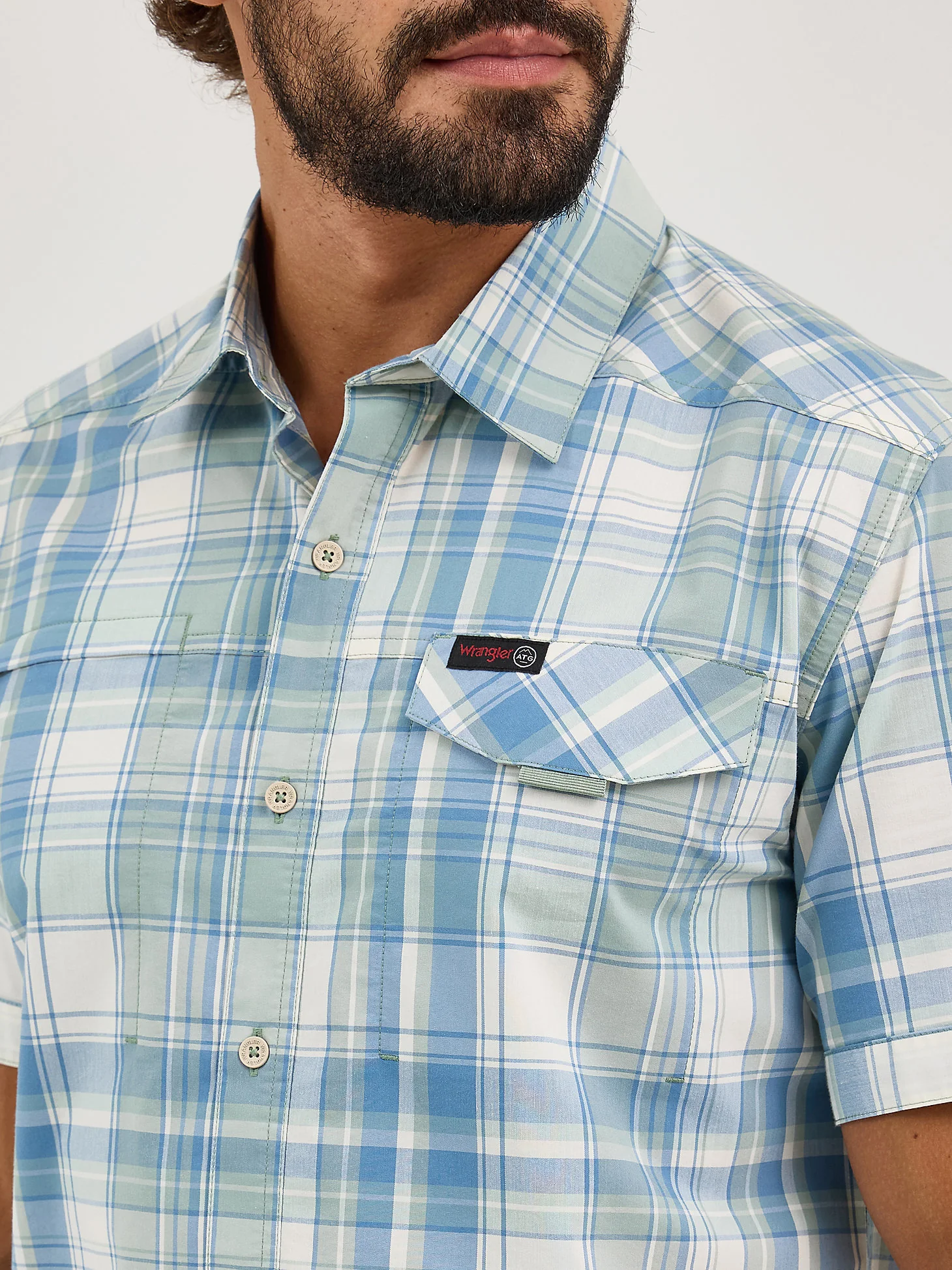 Wrangler ATG Men's Cedar Zip Pocket Plaid Shirt - Image 3