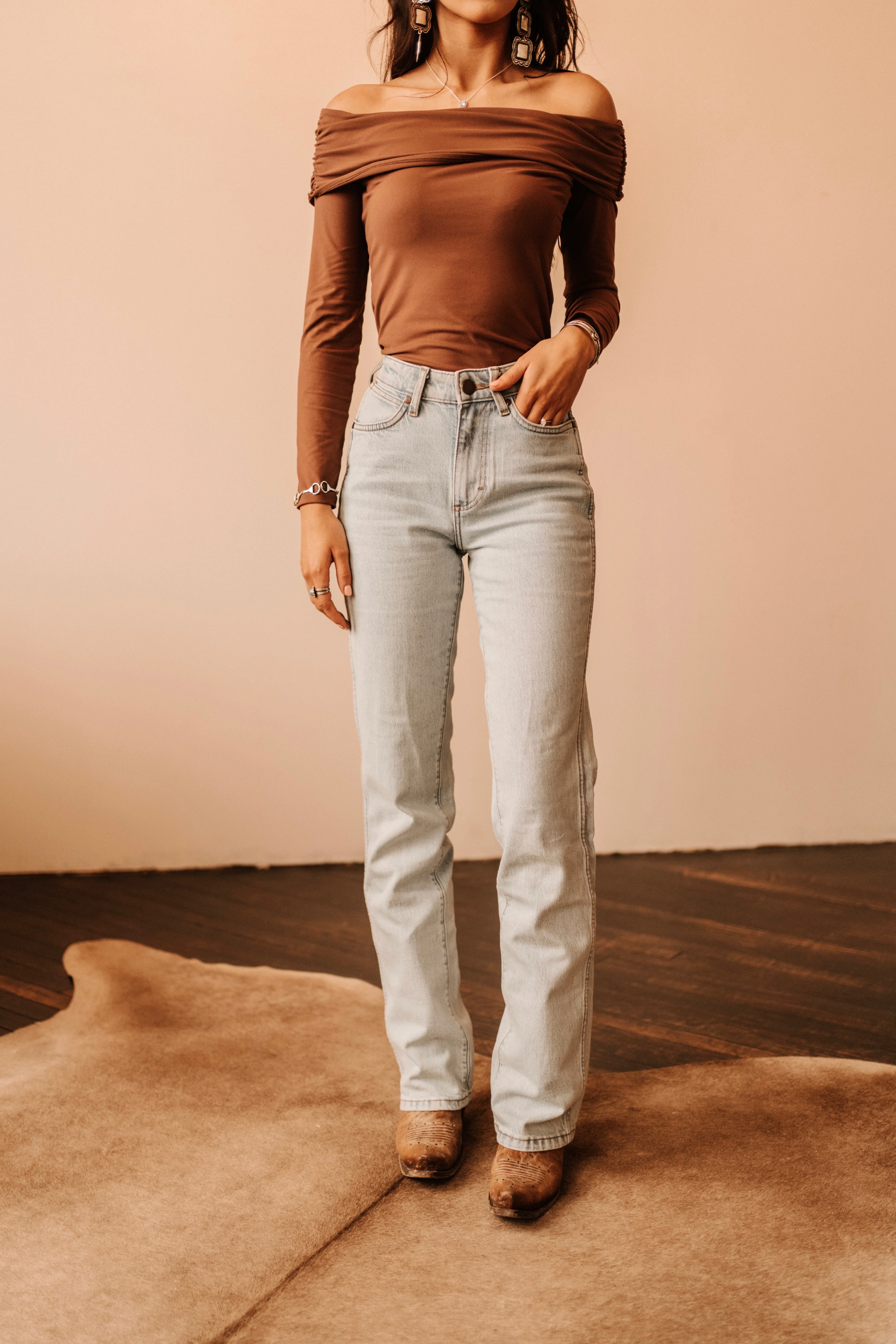 Wrangler Autumn Sky Bleach Bootcut - Image 4