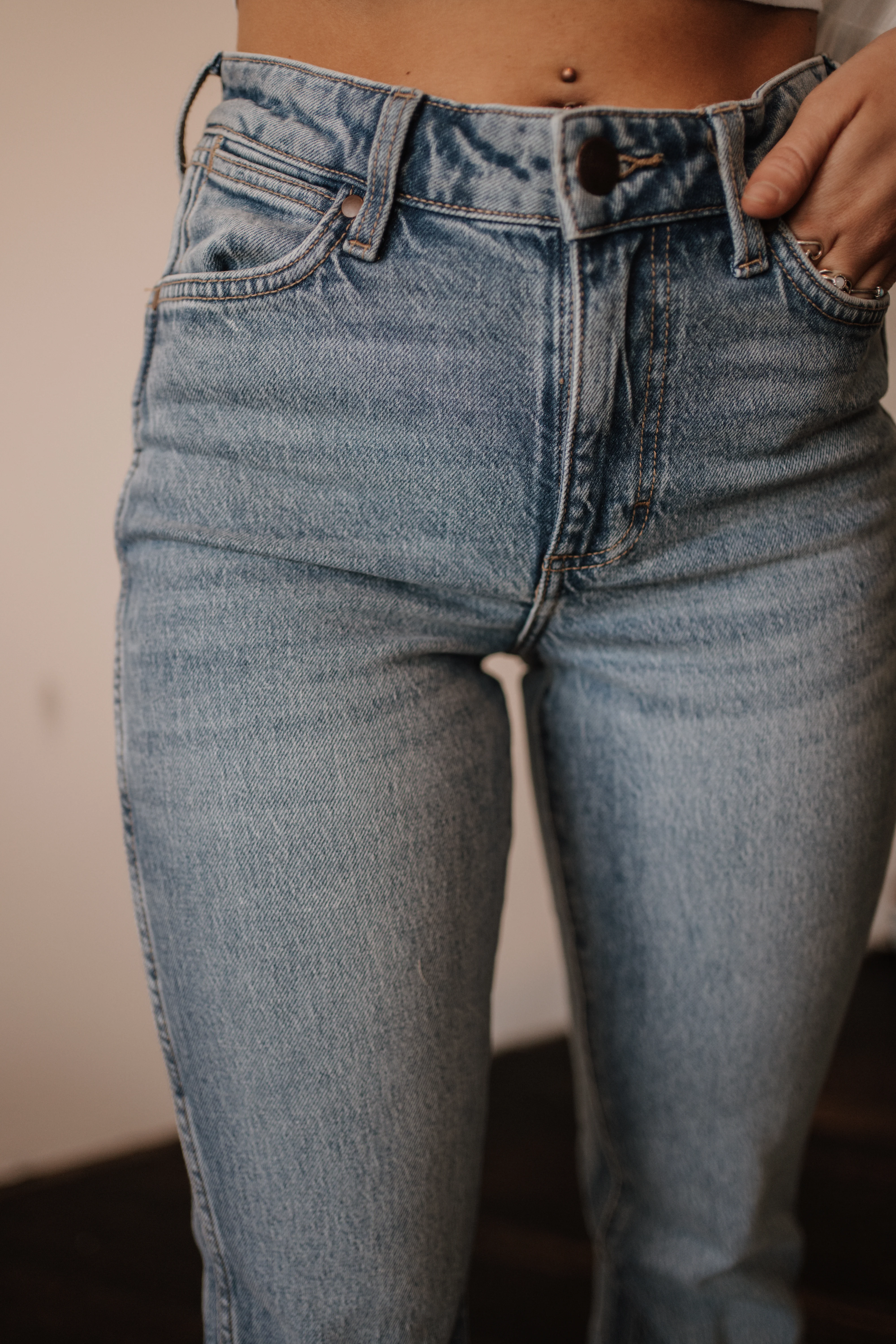 Wrangler Autumn Light Bootcut - Image 3