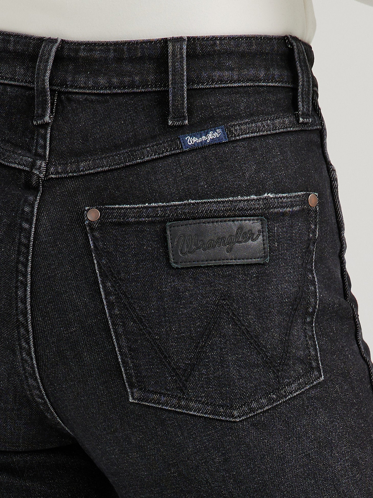 Wrangler Autumn Midnight Bootcut - Image 3