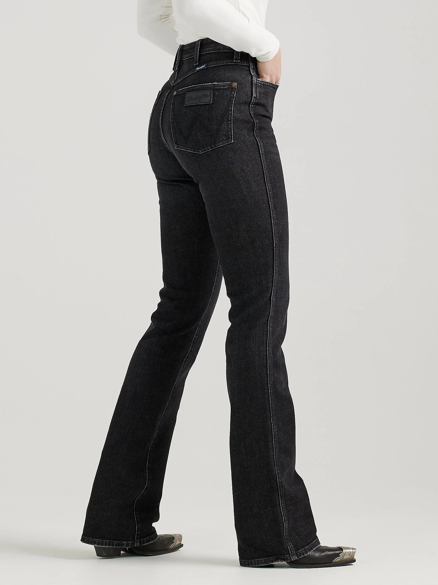 Wrangler Autumn Midnight Bootcut - Image 4