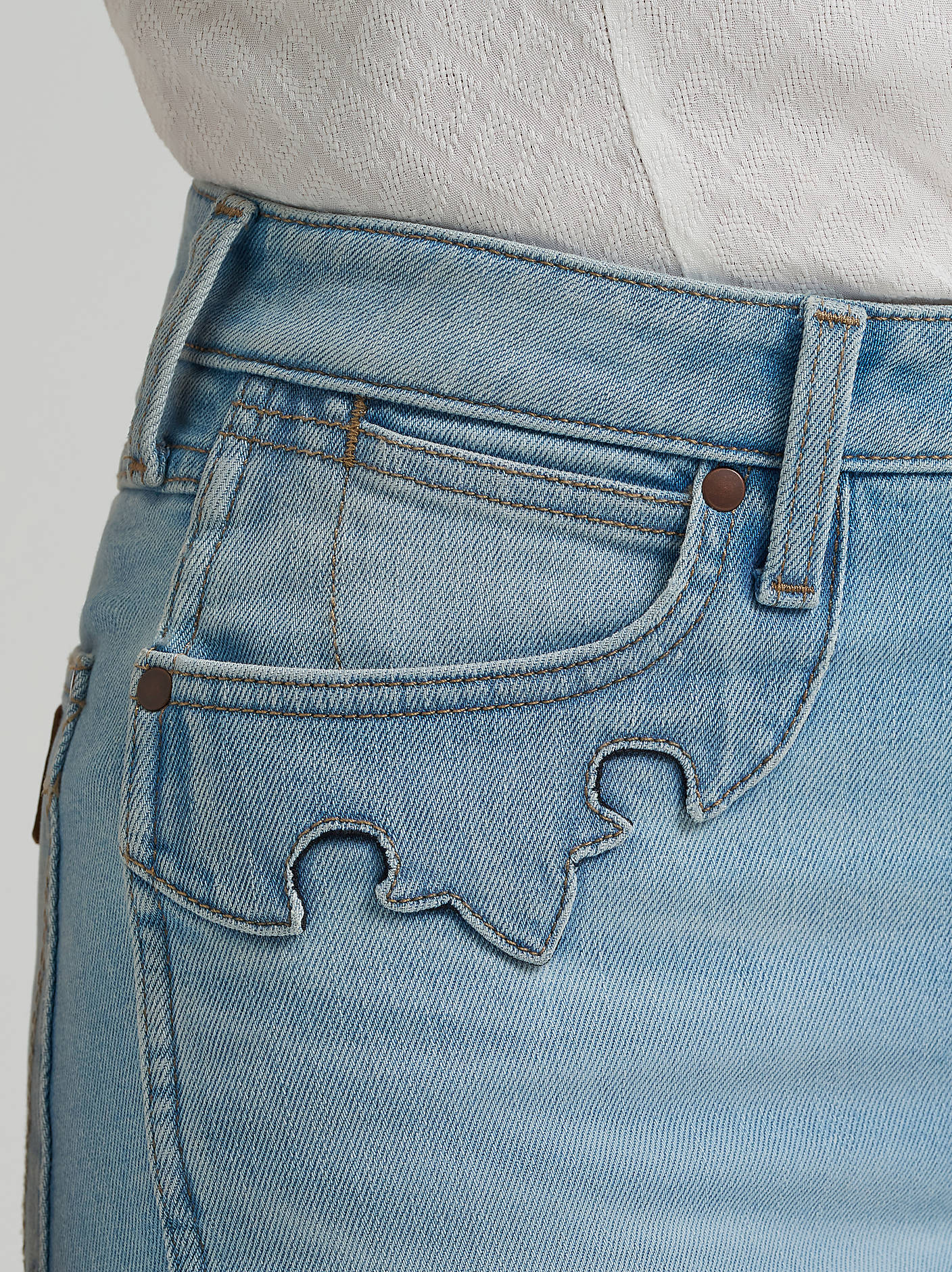 Wrangler Autumn Scroll Bleach Bootcut - Image 2