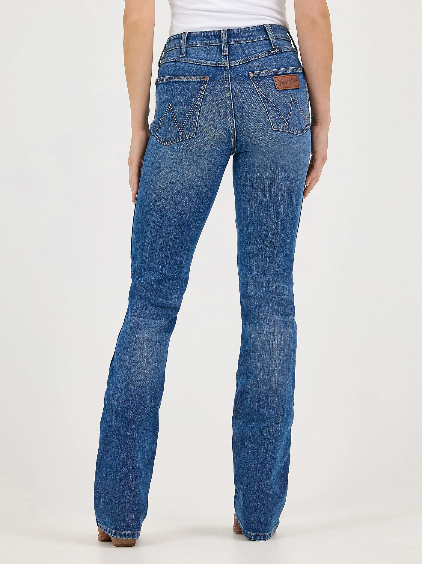 Wrangler Autumn Stonewash Bootcut - Image 2