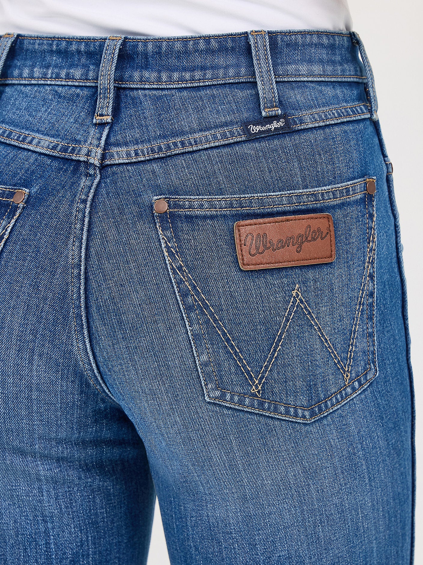 Wrangler Autumn Stonewash Bootcut - Image 5
