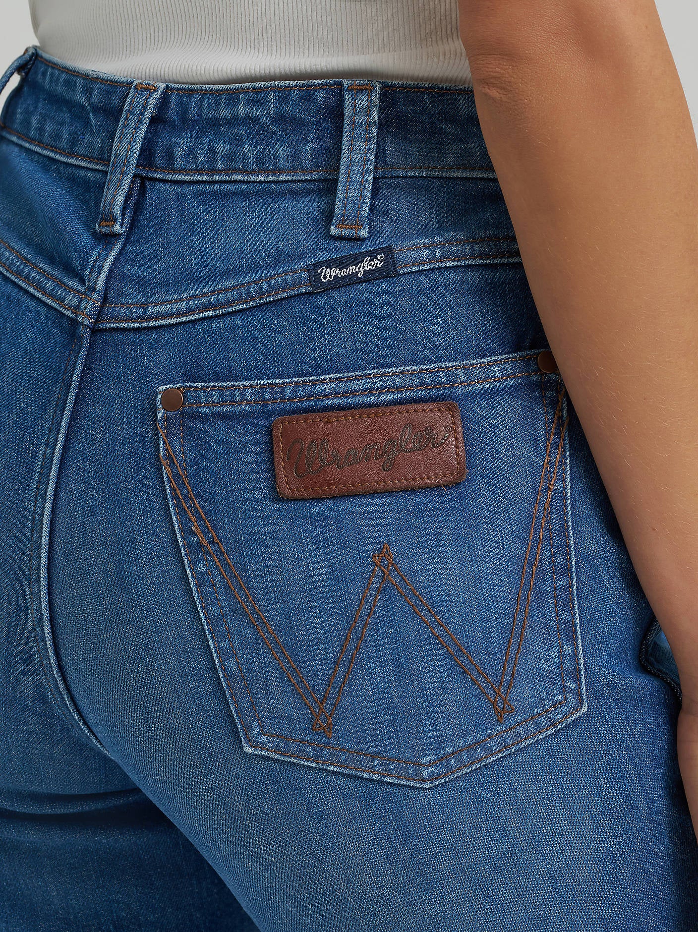 Wrangler Beth Summer Trouser - Image 4