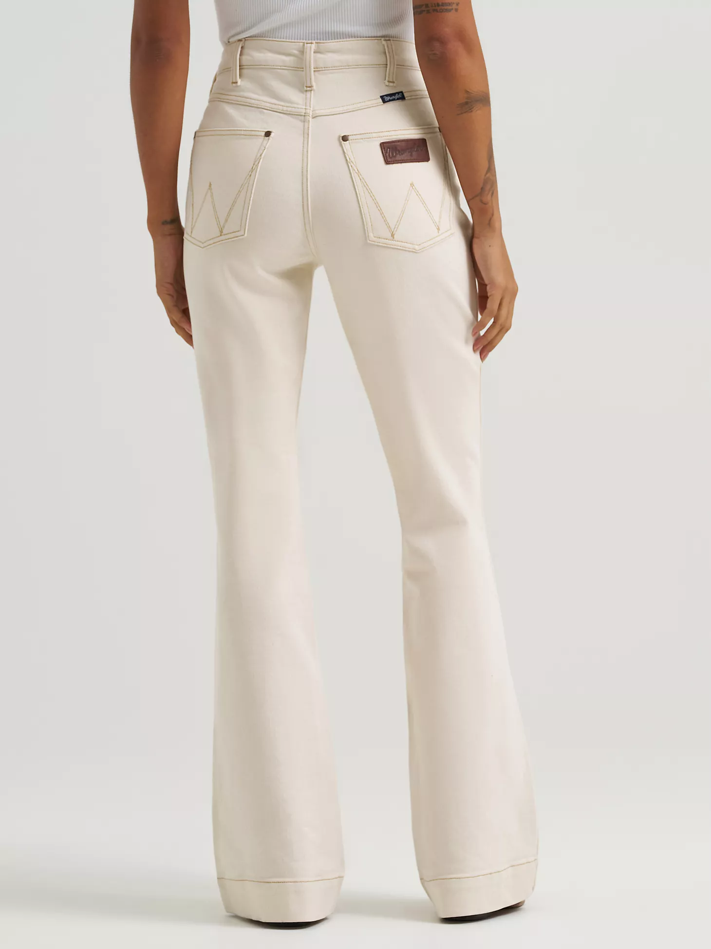 Wrangler Beth Vanilla Trouser - Image 4