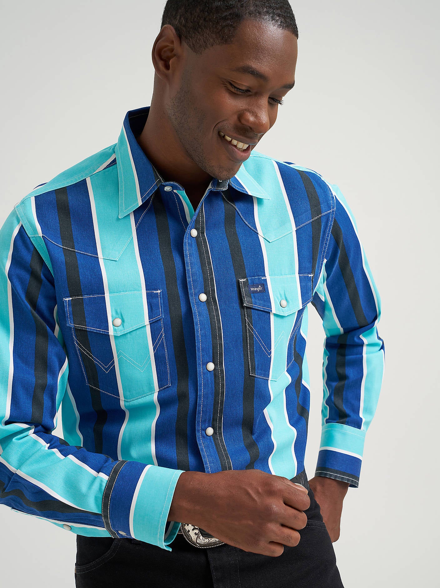 Wrangler Brushpopper Black & Blue Snap Up - Image 2