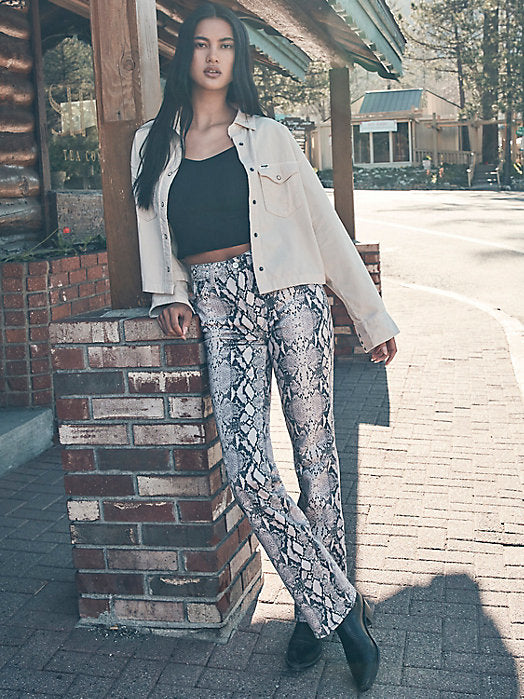 Final Sale ✨Wrangler Silverbelly Cropped Cordy Snap Up - Image 4