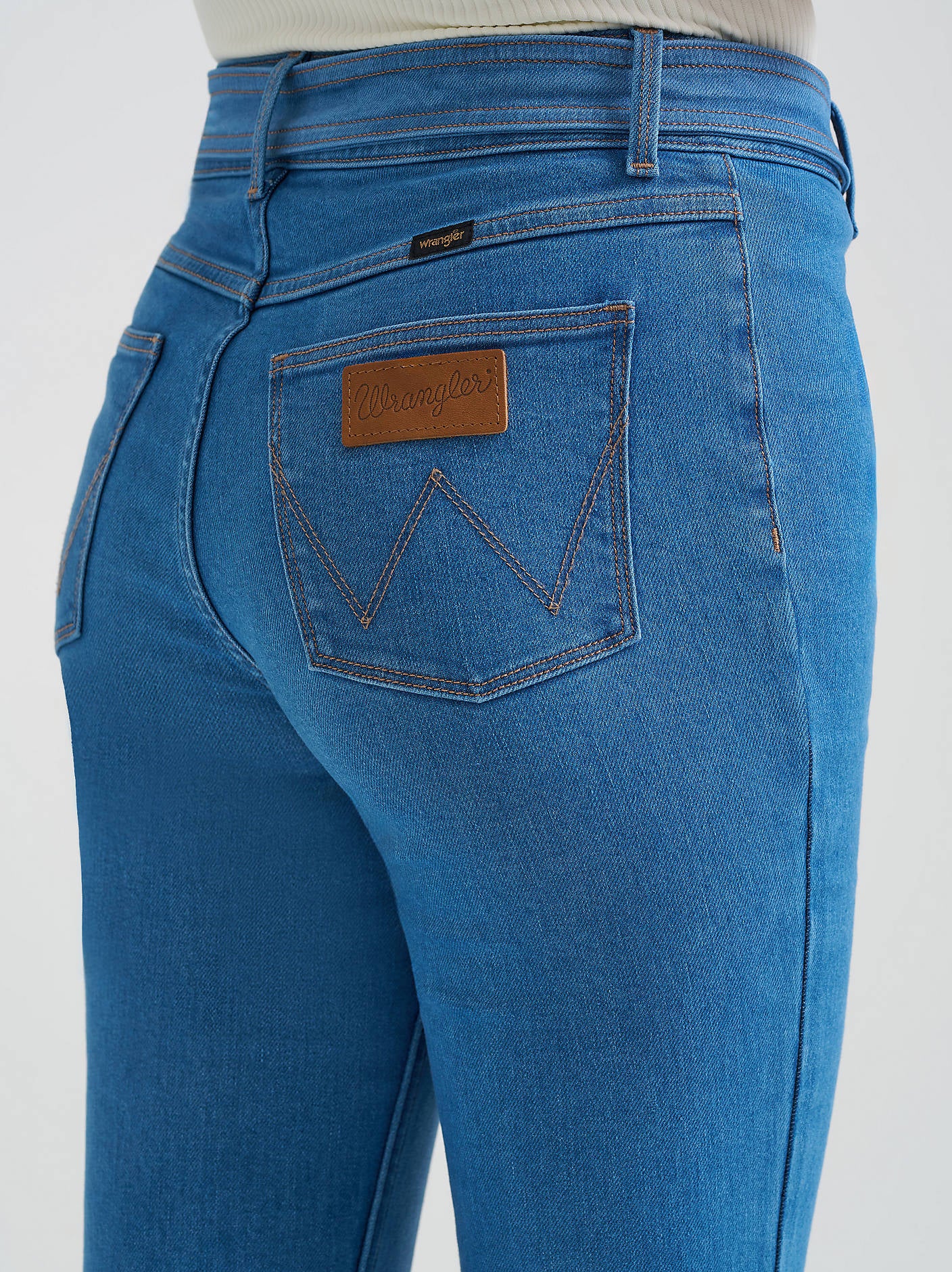 Wrangler Daytona Belted Flare - Image 6